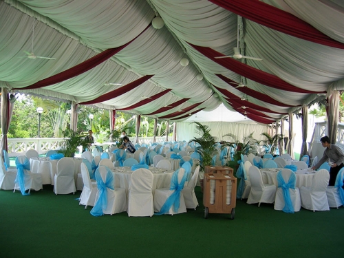 tendas de casamento na áfrica do sul com todas as decorações